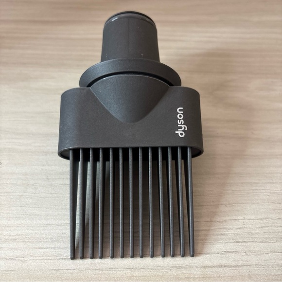 Dyson Hair Dryer Wide Tooth Comb Attachment in Black - Picture 7 of 7